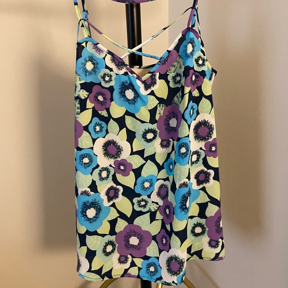 ModCloth Flower Top: Medium